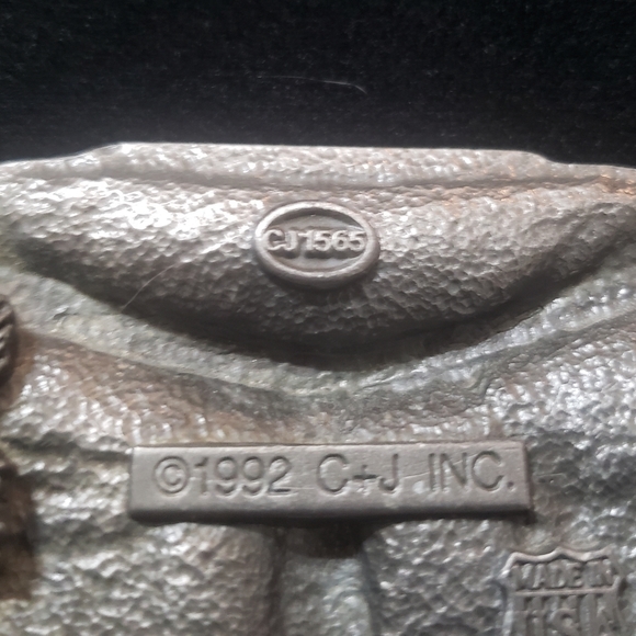Vintage 1992 C+J Vietnam America Remembers Pewter Belt Buckle CJ1565 - Picture 9 of 15